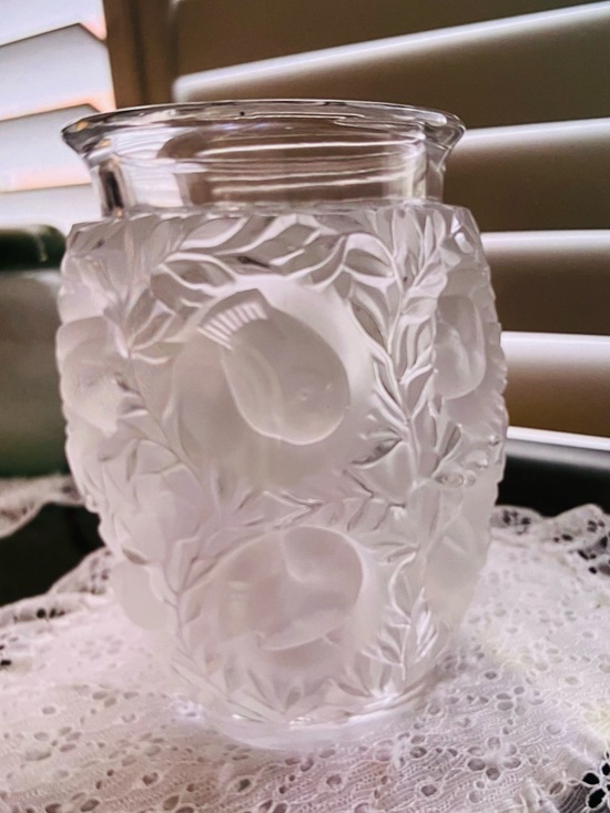 Lalique Other - French Vintage Lalique Bagatelle Vase Frosted Crystal Lovebirds Foliage Vine